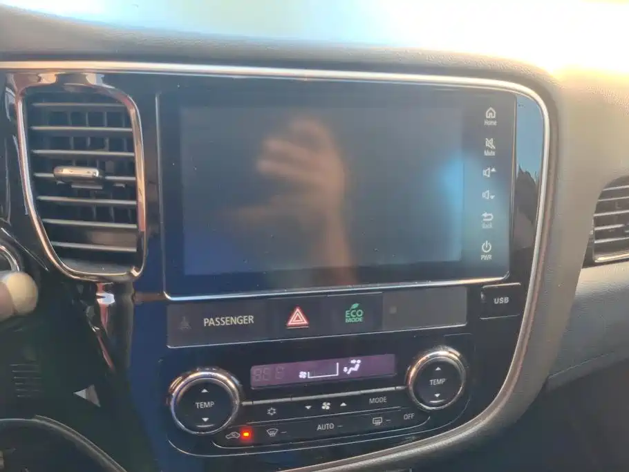 Mitsubishi Outlander 2018 — фото 13