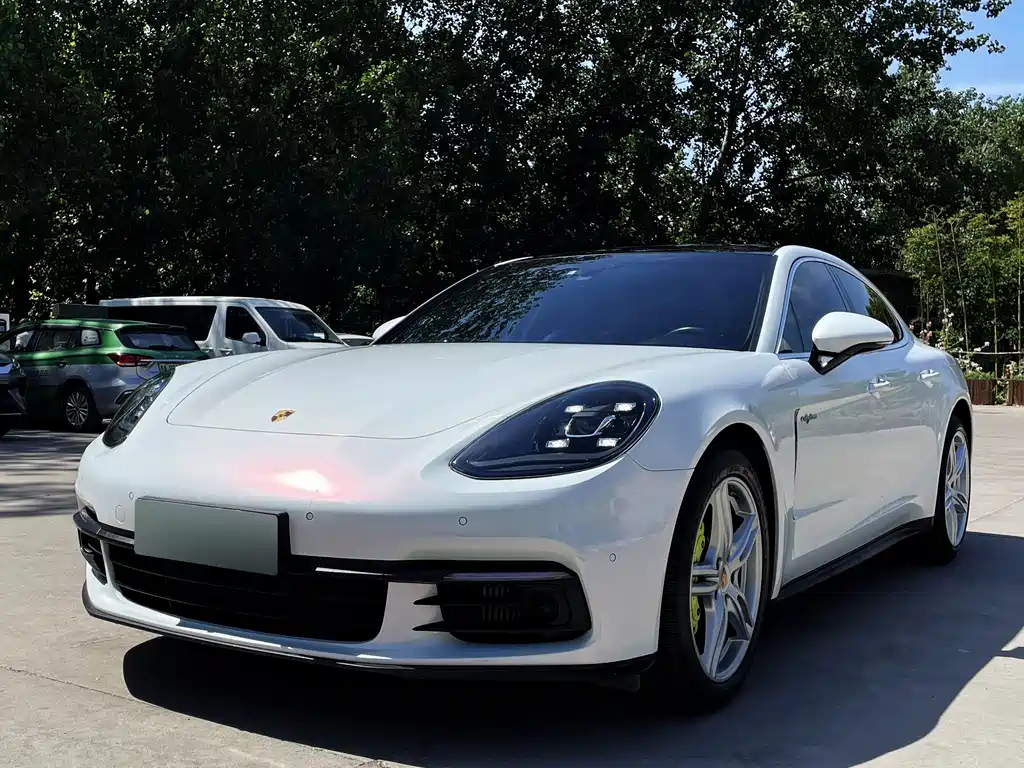 Porsche Panamera Hybrid 2019