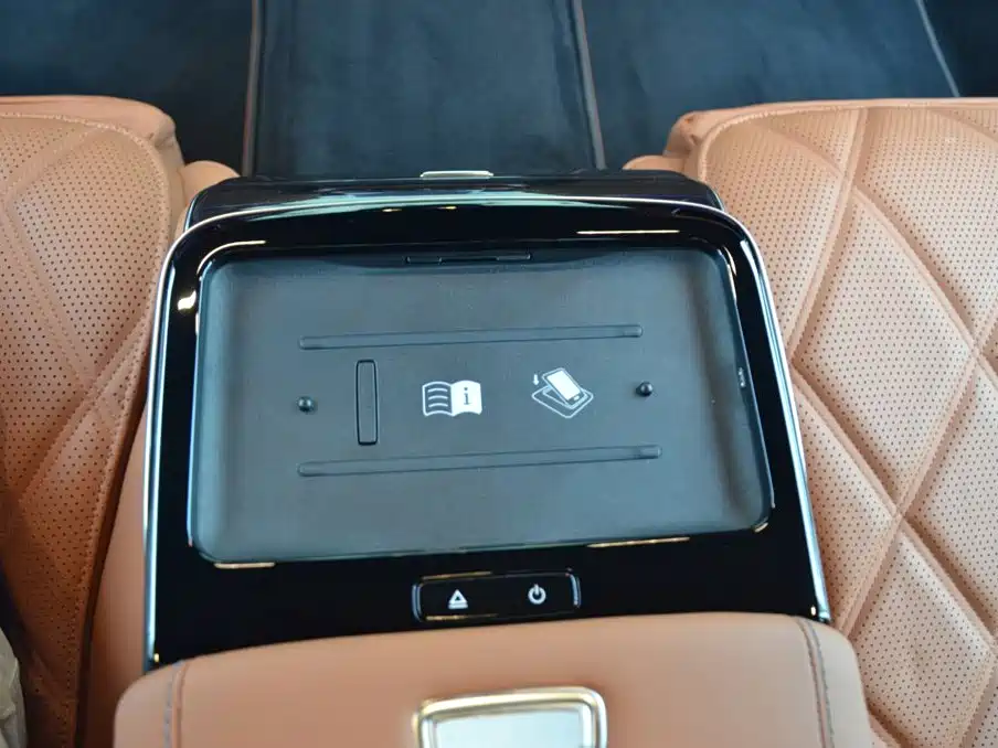 Mercedes-Benz Maybach S-Class 2025 — фото 15