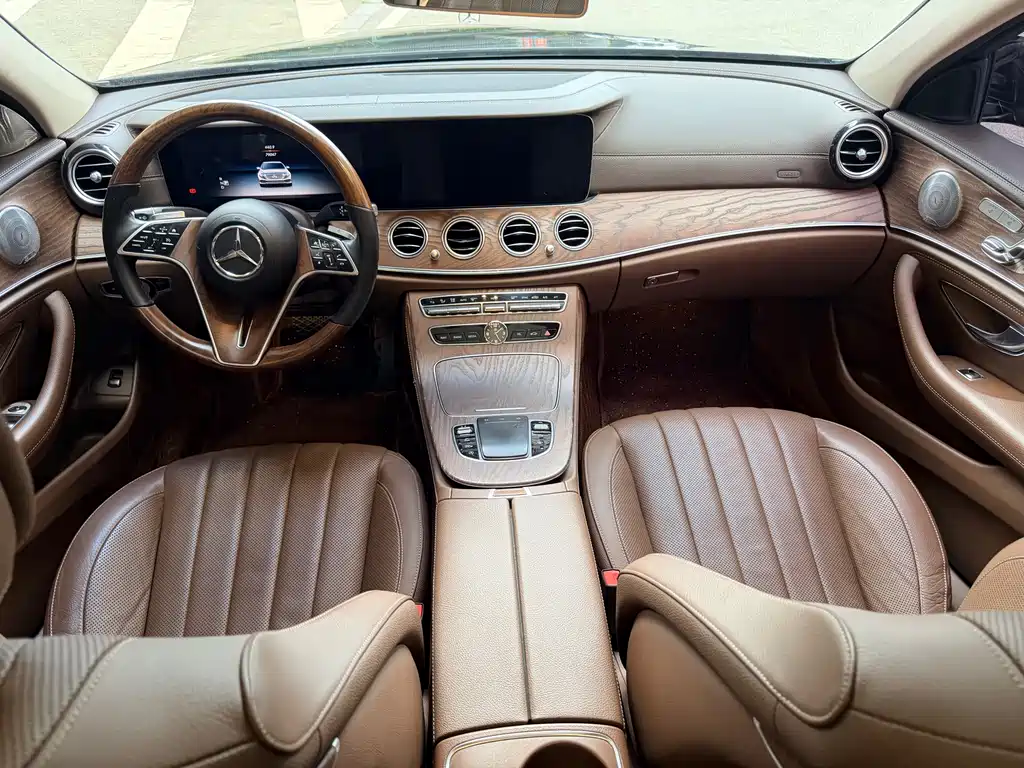 Mercedes-Benz E-Class 2020 — фото 10