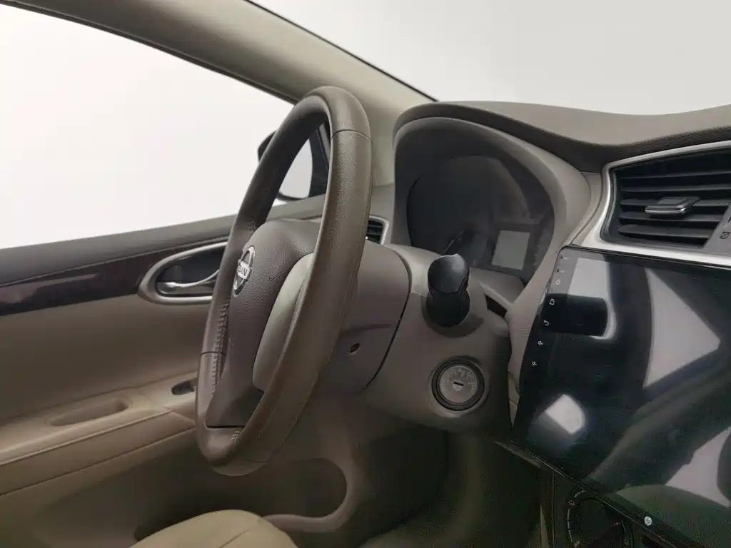Nissan Sylphy 2013 — фото 22