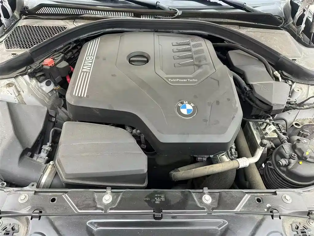 BMW 3 Series 2024 — фото 17