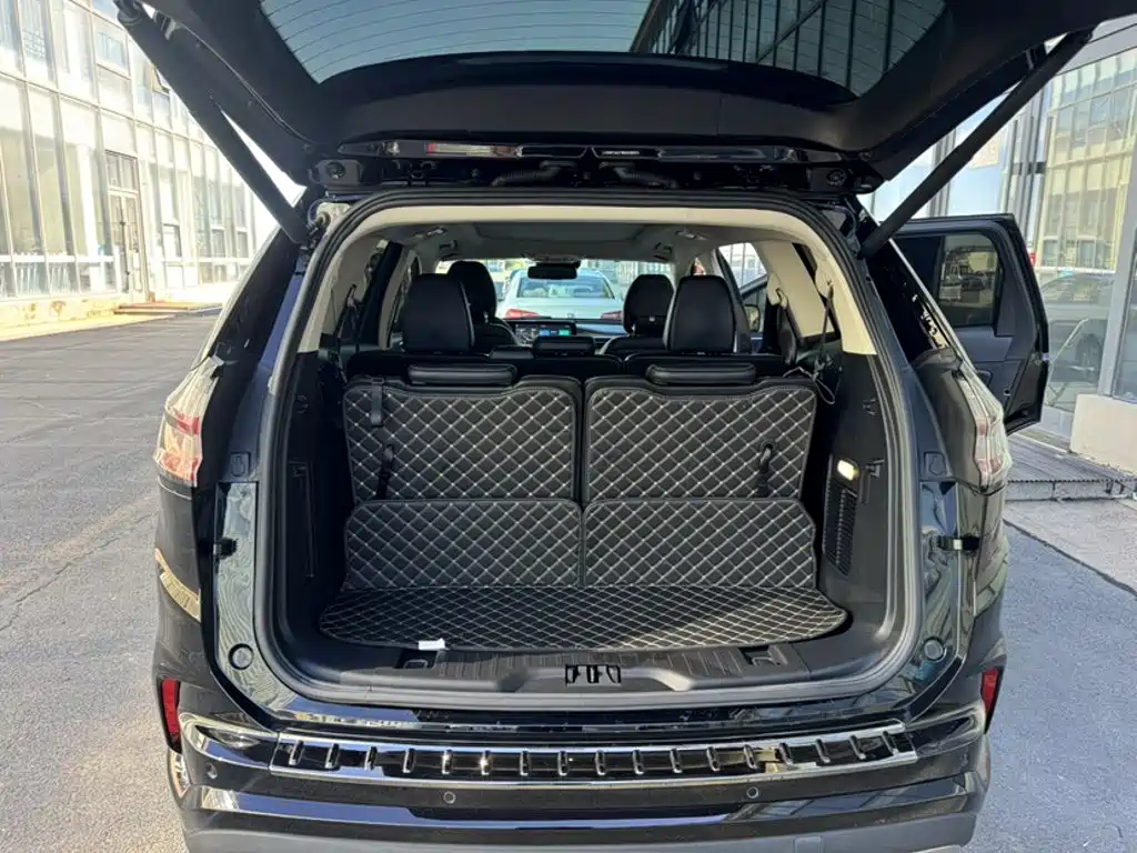 Ford Edge 2021 — фото 13