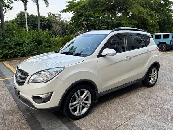 Changan CS35 2015