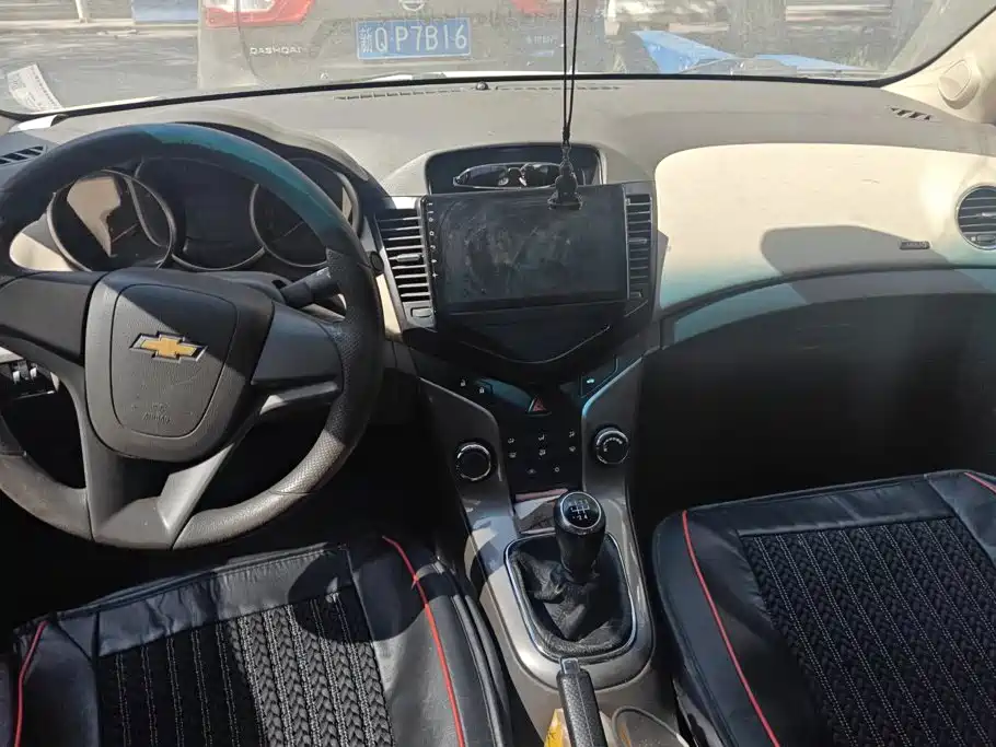 Chevrolet Cruze 2015 — фото 12