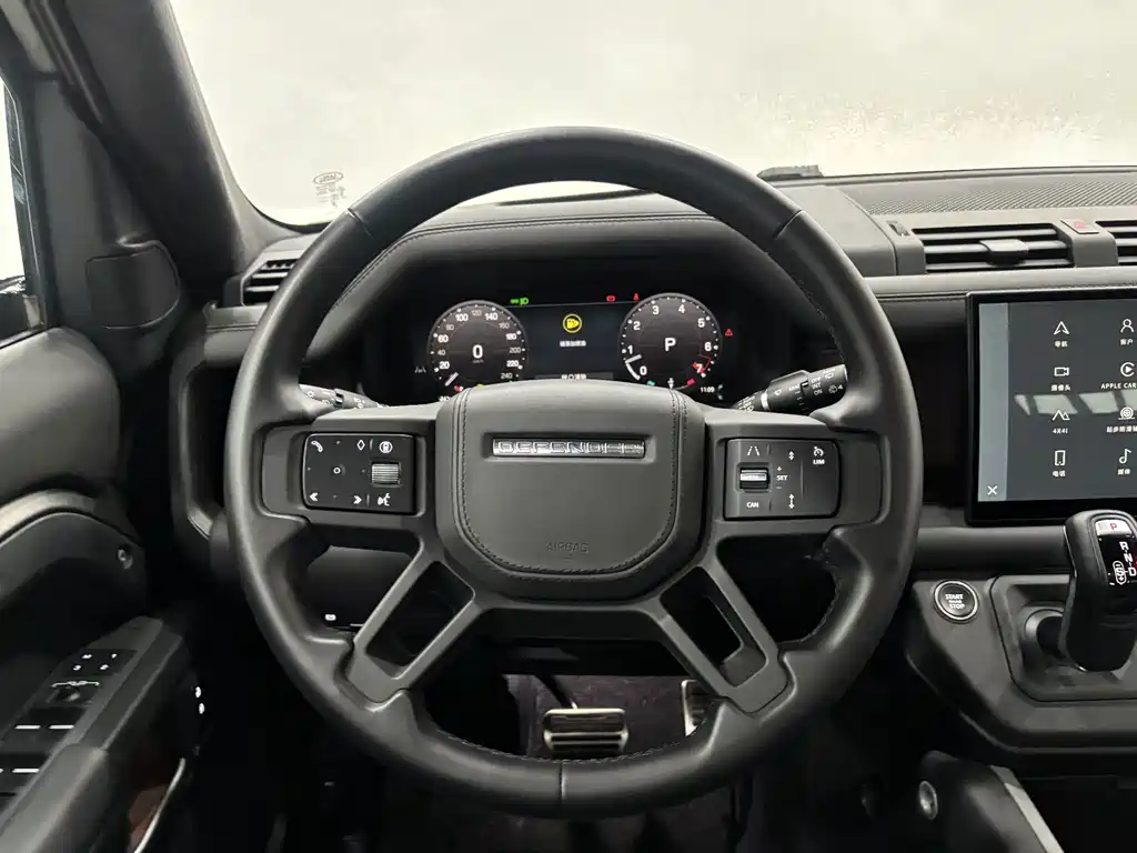 Land Rover Defender 2025 — фото 16