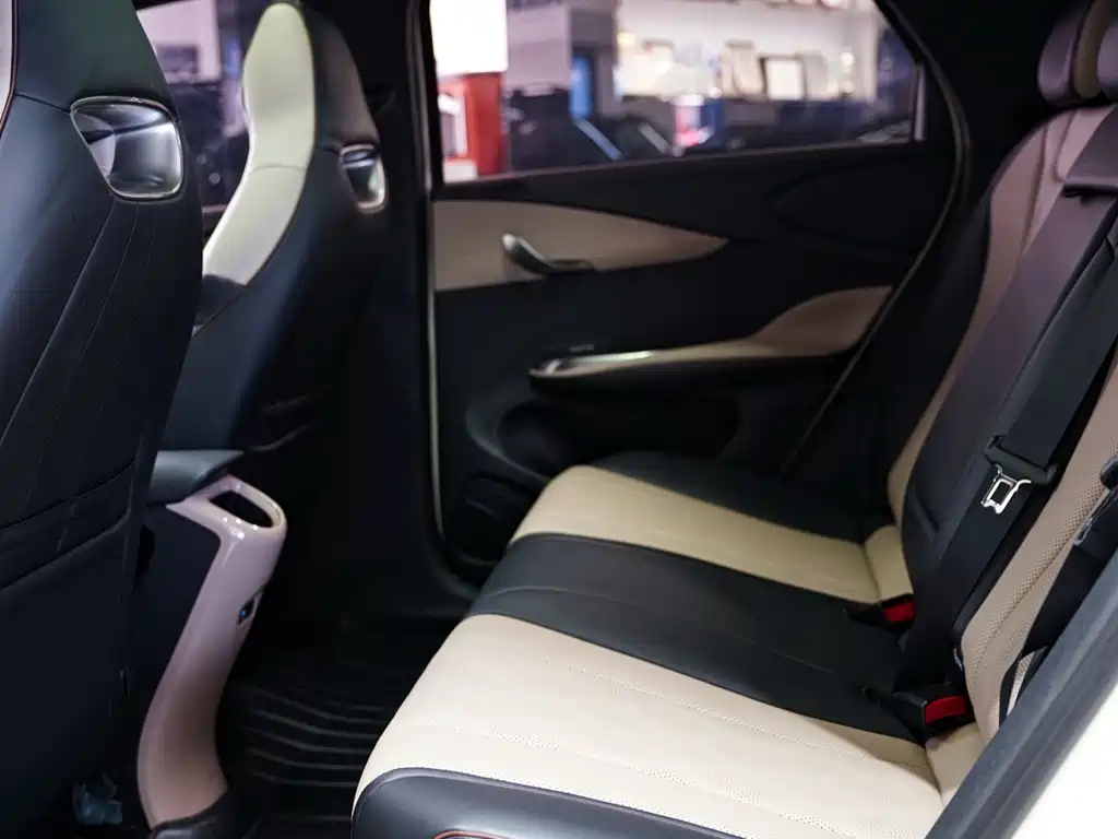 BYD Dolphin 2023 — фото 10