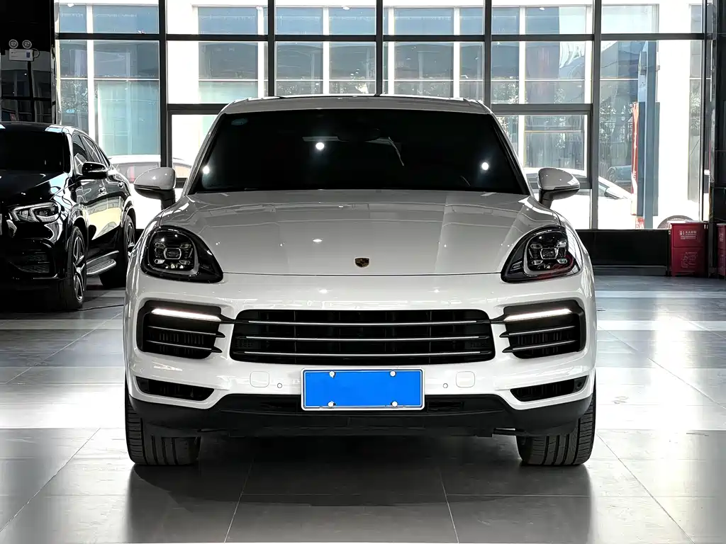 Porsche Cayenne 2020 — фото 2