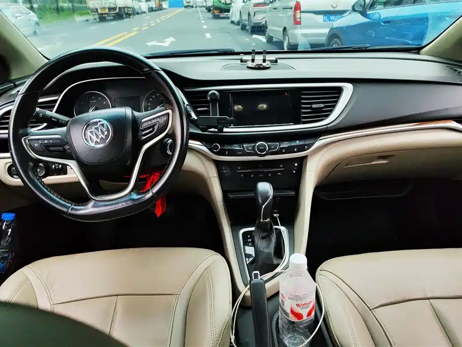 Buick Excelle 2019 — фото 12