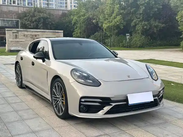 Porsche Panamera 2013