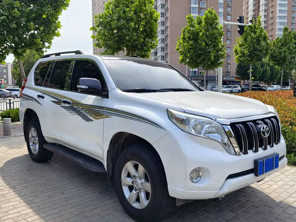 Toyota Prado 2017 — фото 3