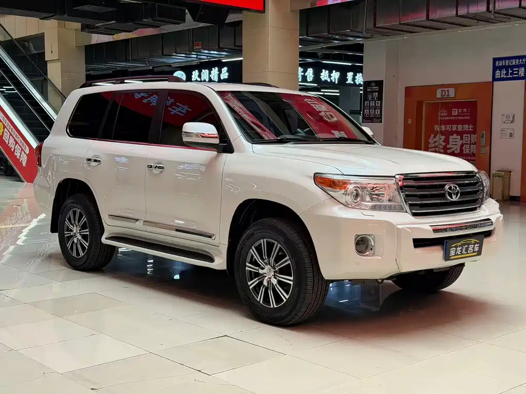 Toyota Land Cruiser 2015 — фото 3