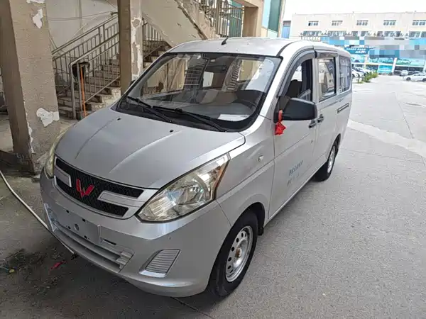 Wuling Rongguang V 2016