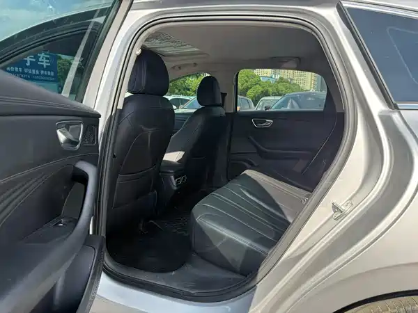 Roewe D7 2025