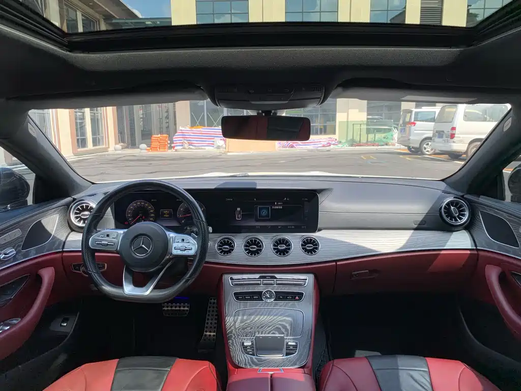Mercedes-Benz CLS 2020 — фото 32