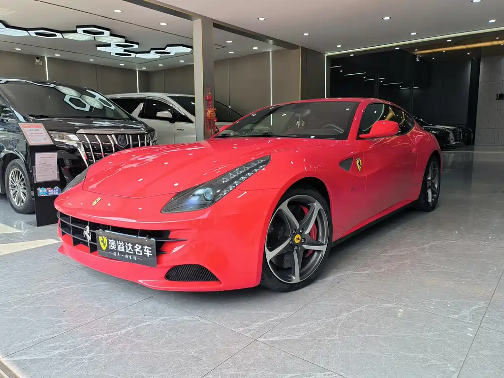 Ferrari FF 2013