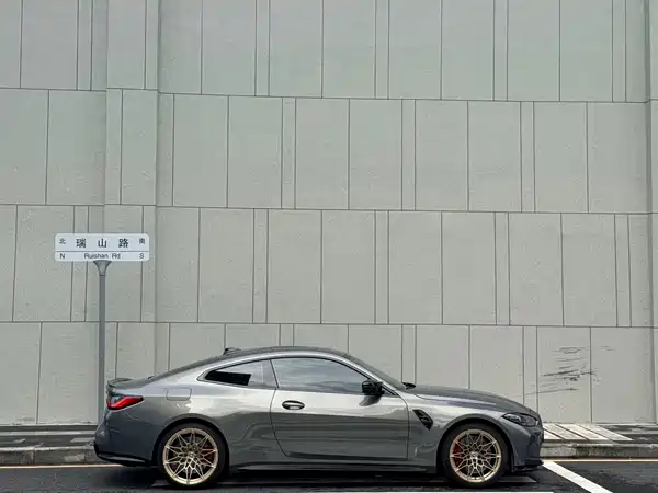 BMW M4 2022