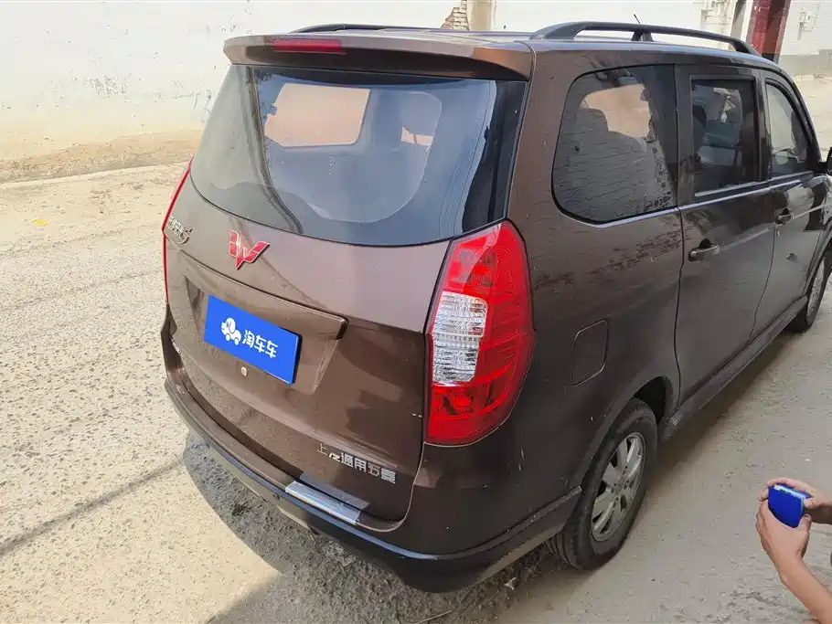 Wuling Hongguang 2018 — фото 3