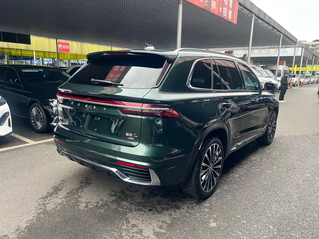 Geely Xingyue L 2024 — фото 17