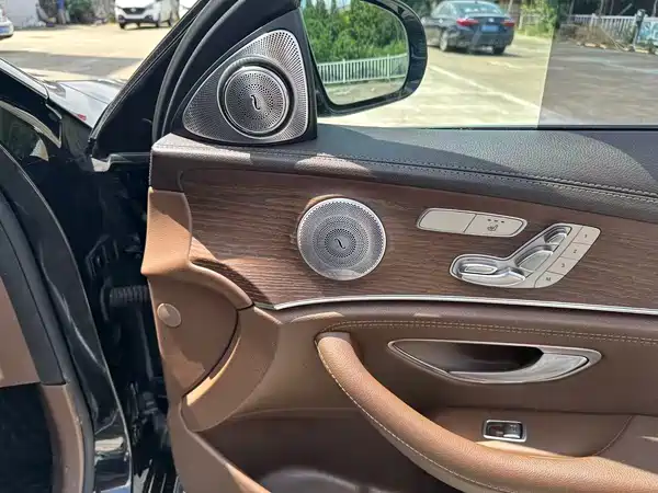 Mercedes-Benz E-Class 2021