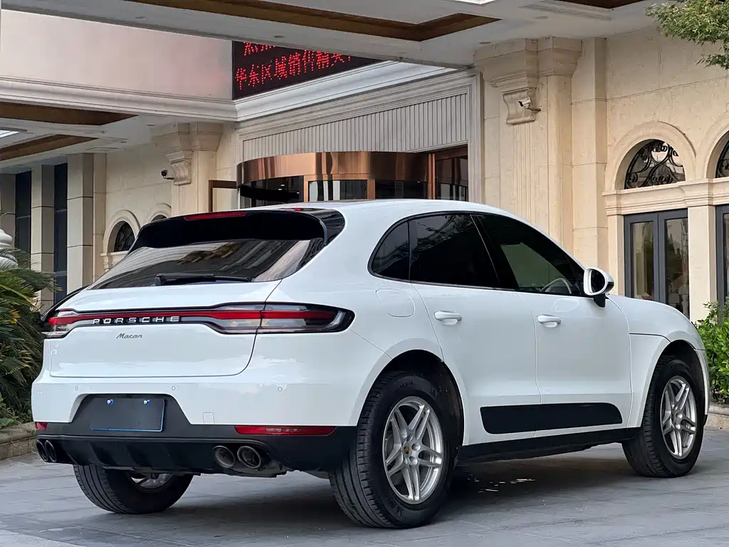Porsche Macan 2019 — фото 8