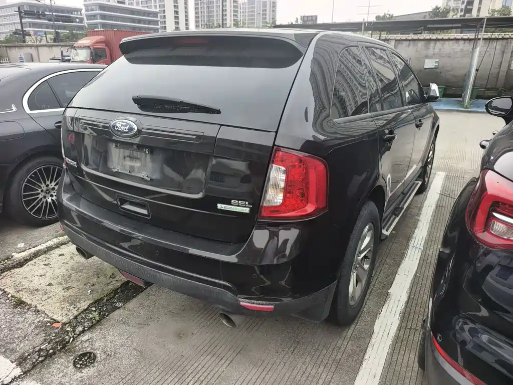 Ford Edge 2014 — фото 10