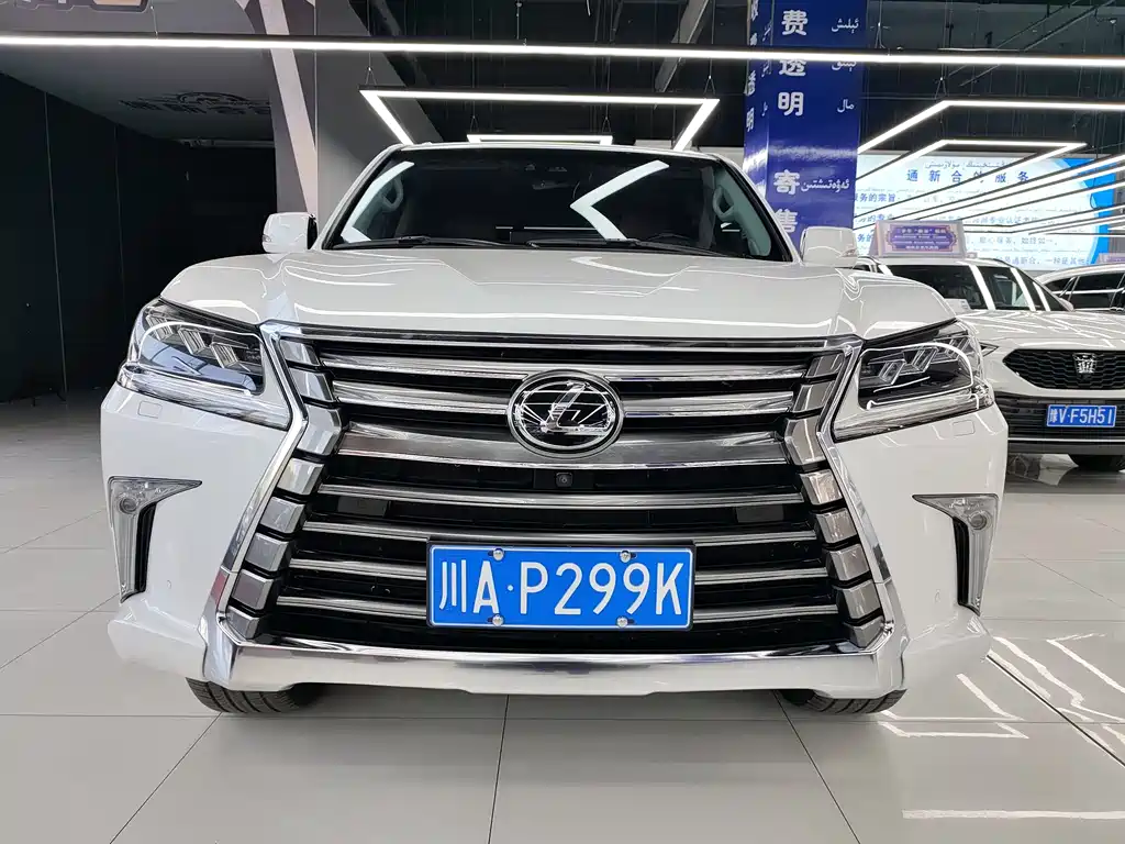 Lexus LX 2017 — фото 2
