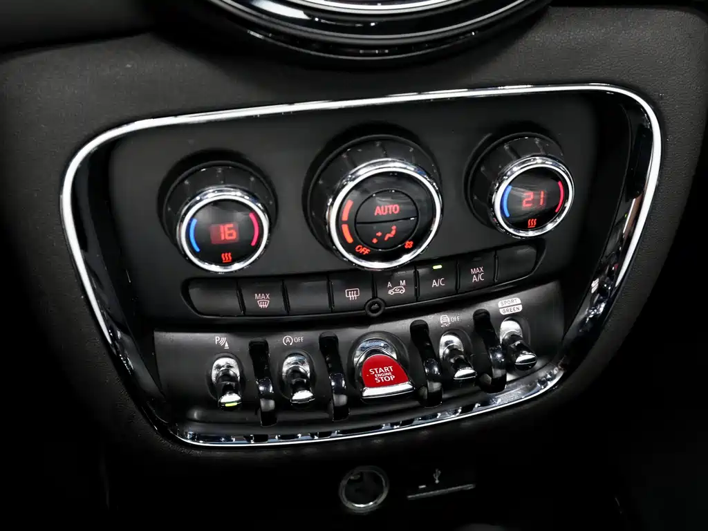 MINI Clubman 2020 — фото 16