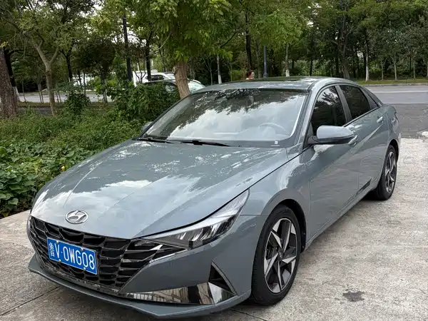 Hyundai Elantra 2023