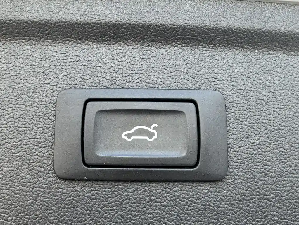 Audi A3 2022 — фото 10