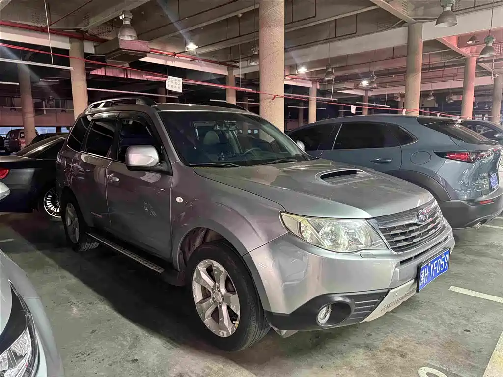 Subaru Forester 2010 — фото 10