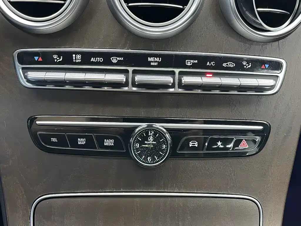 Mercedes-Benz GLC 2020 — фото 16