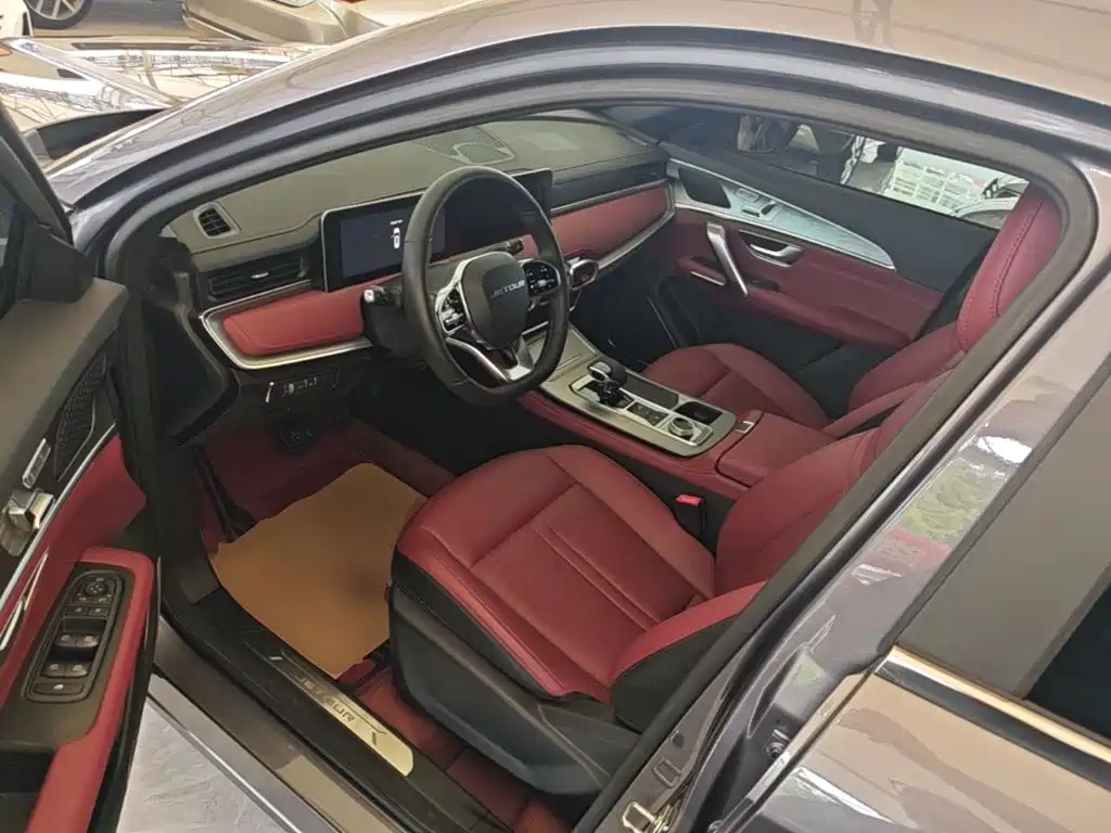 Jetour X70 PLUS 2025 — фото 16