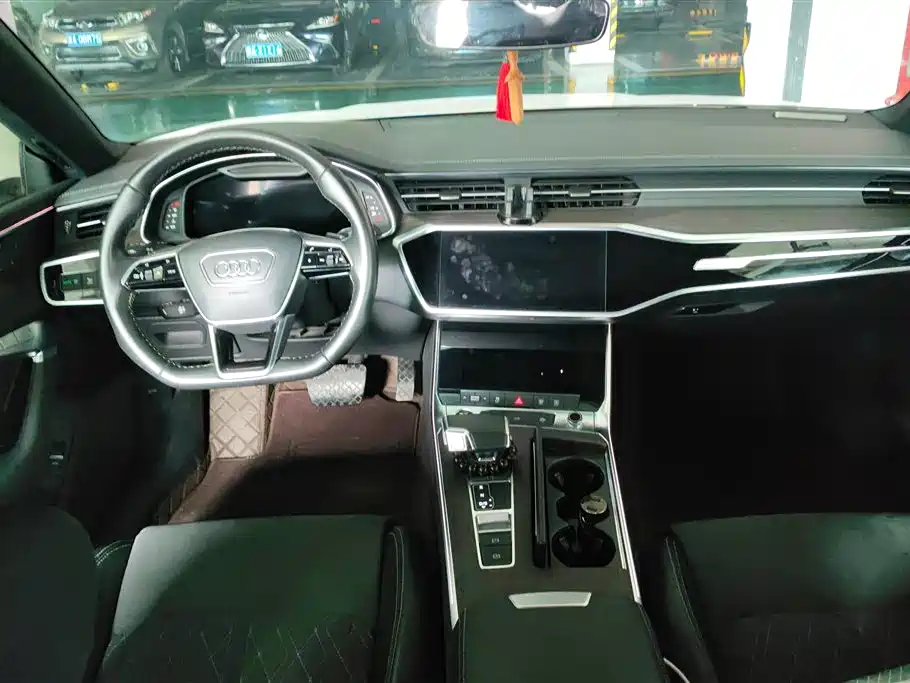 Audi A7L 2022 — фото 12