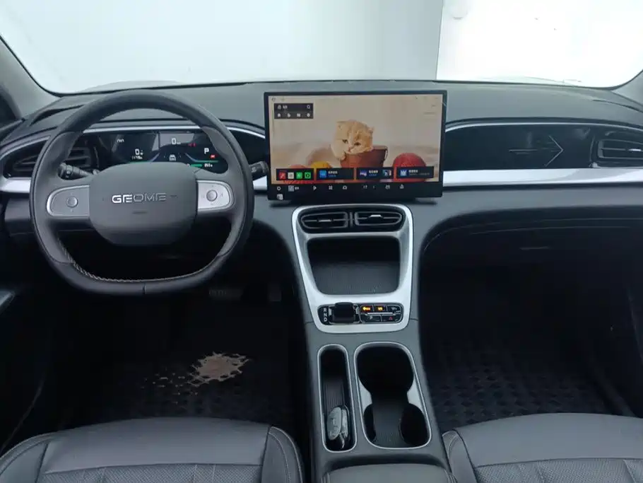 Geely Galaxy Starwish 2025 — фото 12