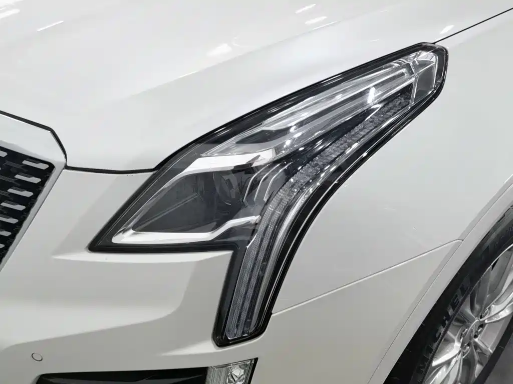 Cadillac XT5 2021 — фото 7