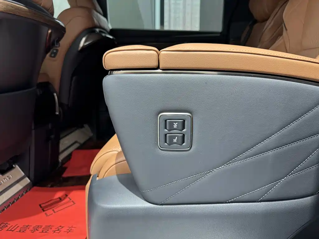 Toyota Alphard 2025 — фото 29