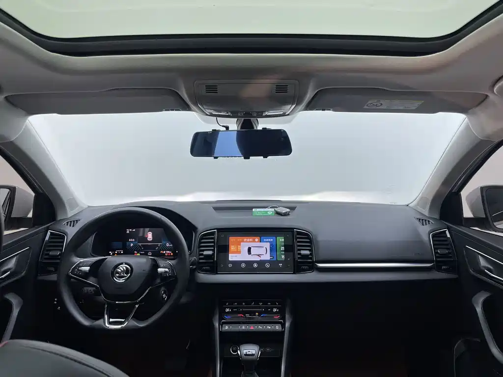 Skoda Karoq 2023 — фото 14