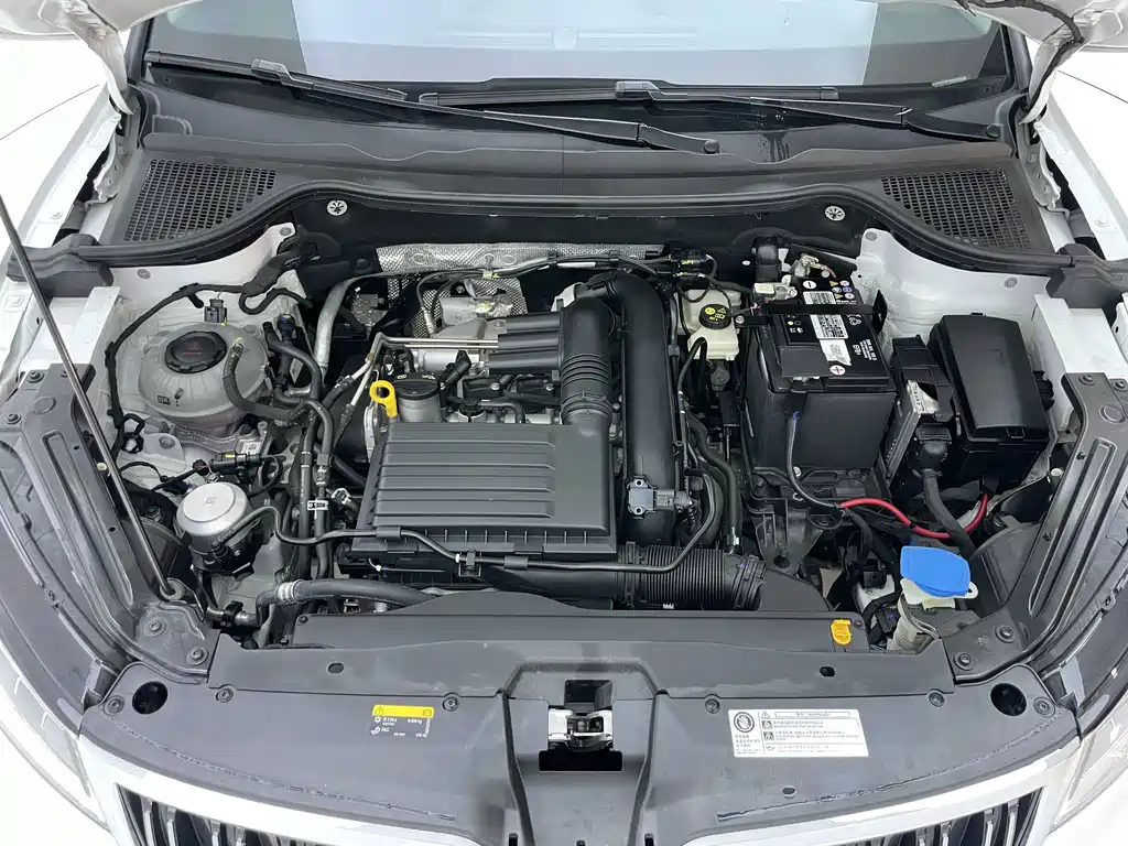Skoda Karoq 2023 — фото 32