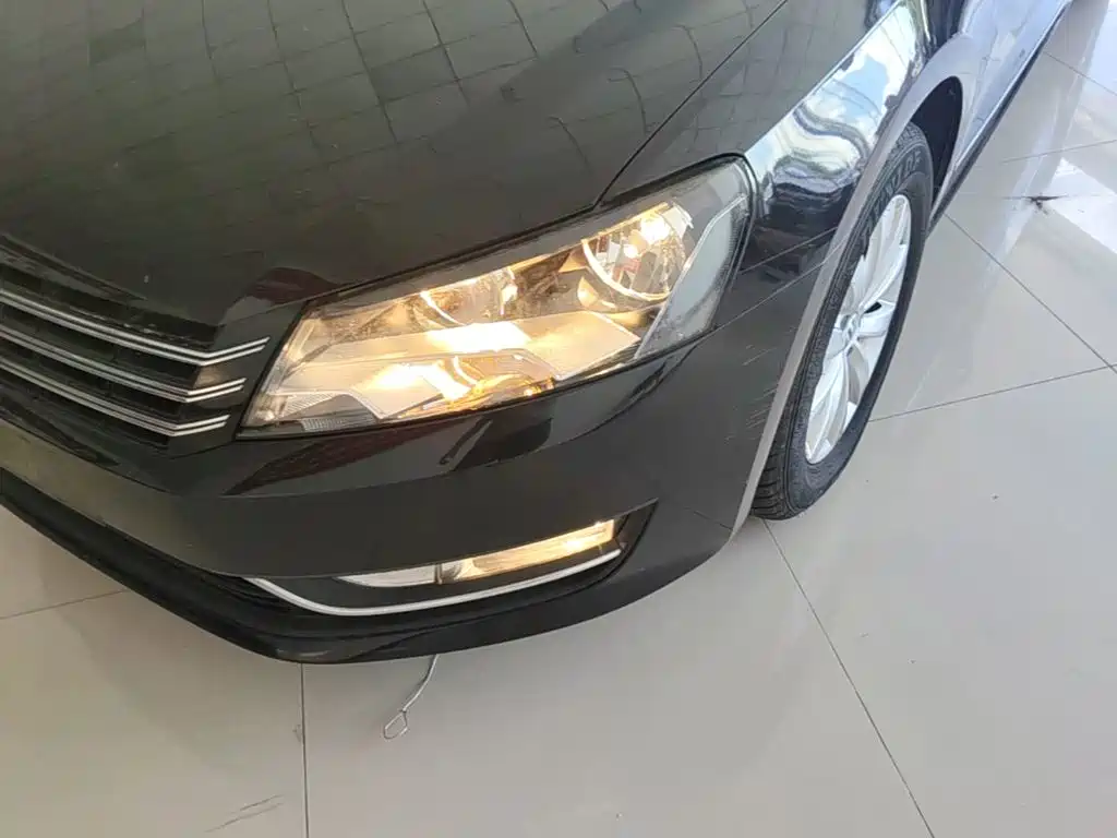 Volkswagen Passat 2017 — фото 24