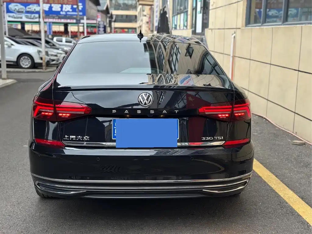 Volkswagen Passat 2021 — фото 15