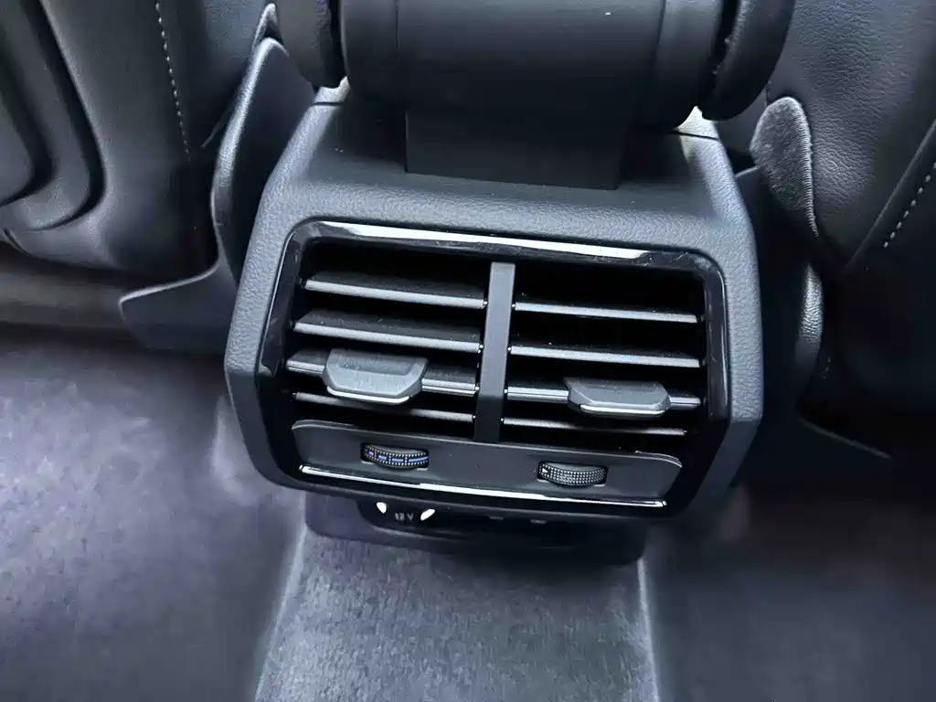 Audi Q3 2022 — фото 16