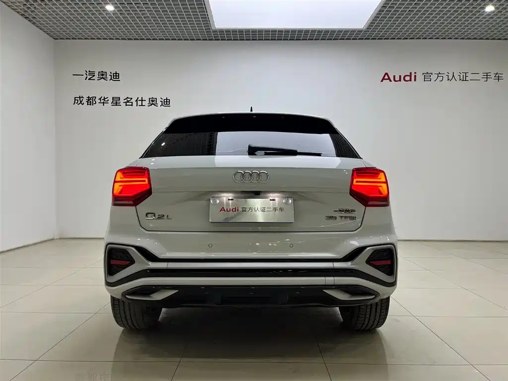 Audi Q2L 2023 — фото 6