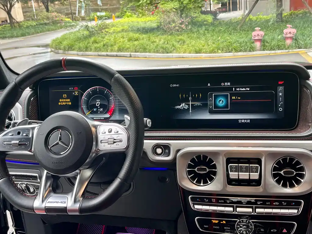 Mercedes-Benz G-Class AMG 2019 — фото 20