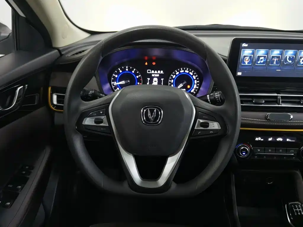 Changan Eado DT 2020 — фото 11