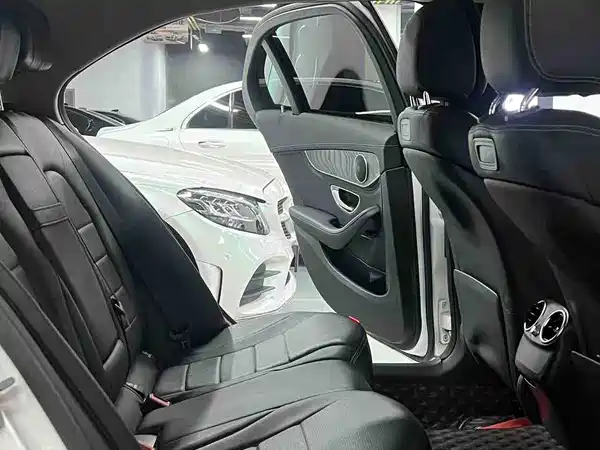 Mercedes-Benz C-Class 2018