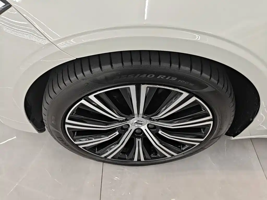 Volvo S90 2022 — фото 23