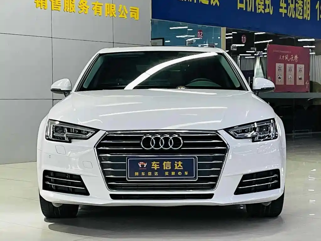 Audi A4L 2018 — фото 2