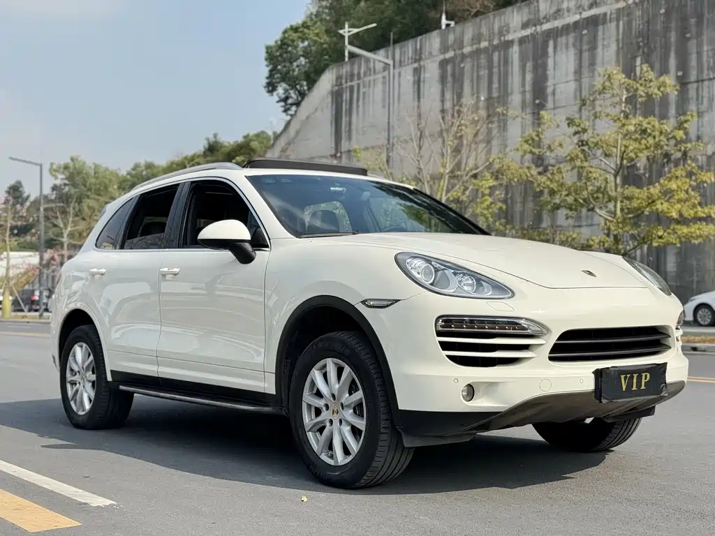 Porsche Cayenne 2012 — фото 15
