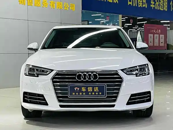 Audi A4L 2018